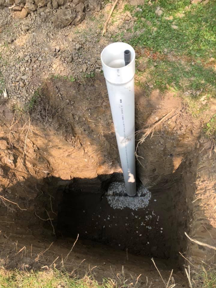 Professional utility locating service identifying sewer and water lines