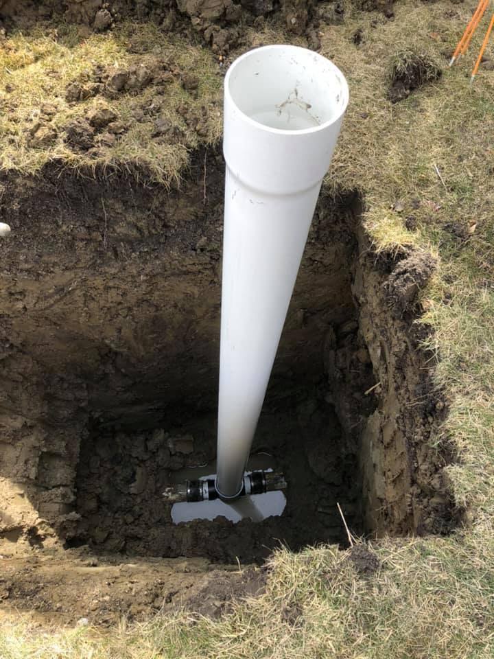 Precision sewer line tracking equipment for trenchless repair planning